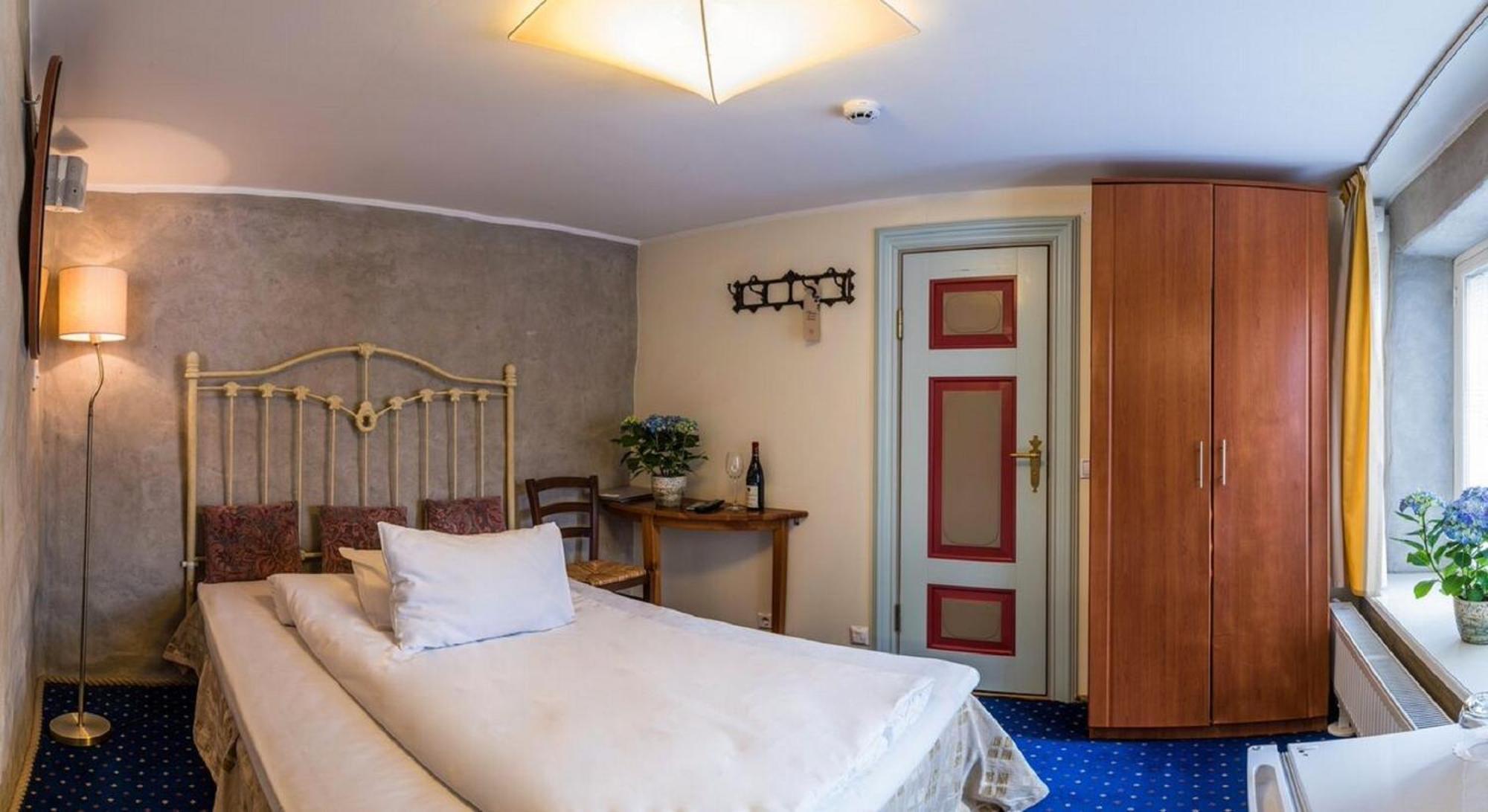 Hotel Cru 4*