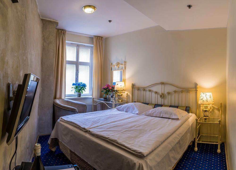 Cru 4* Tallinn