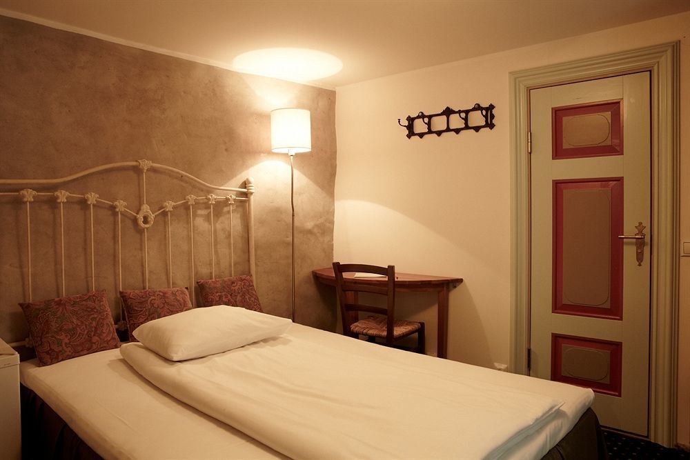 Hotelli Cru 4*