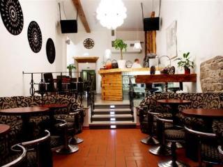 Cru Hotel