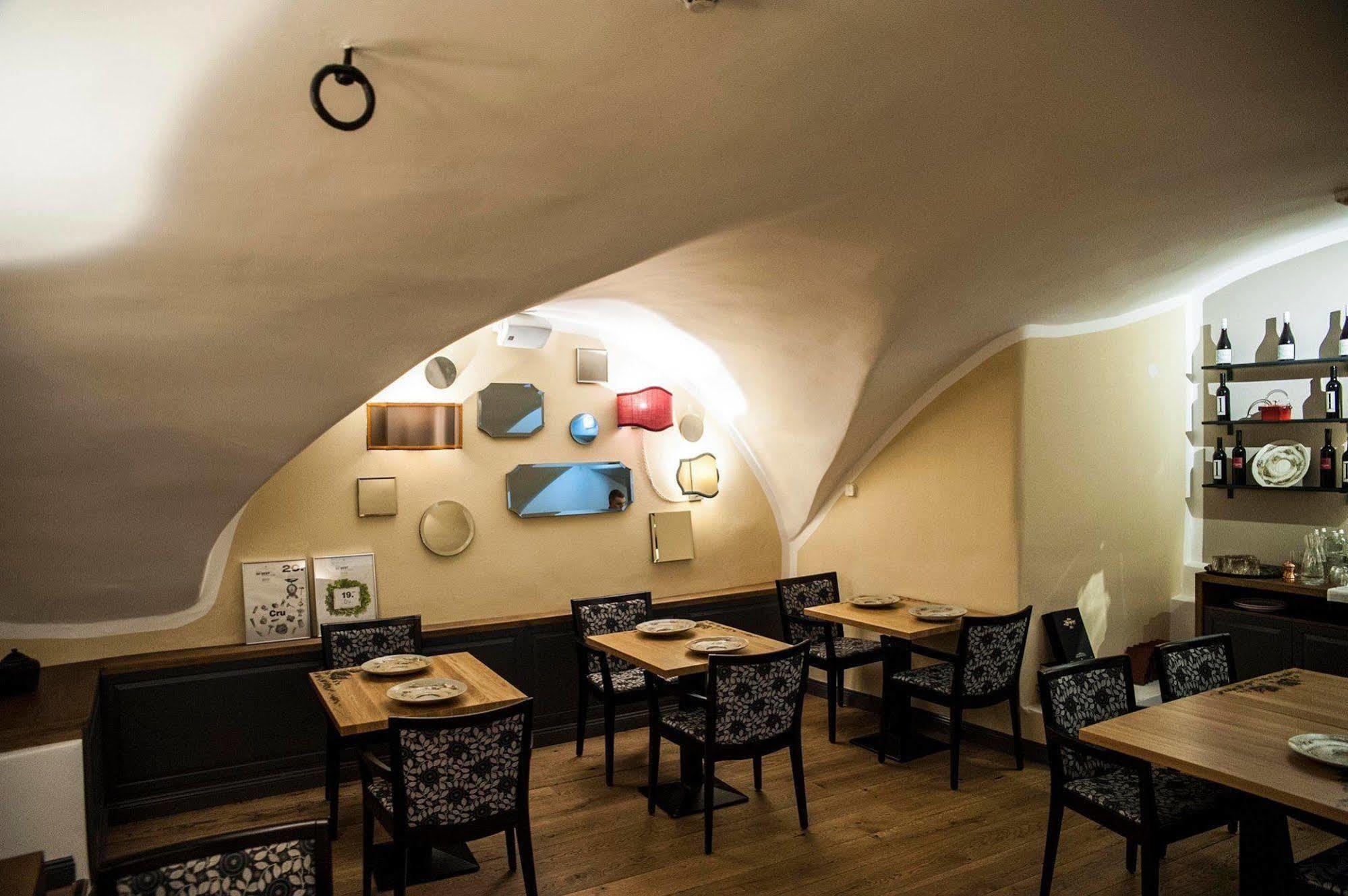 Hotel Cru Tallin