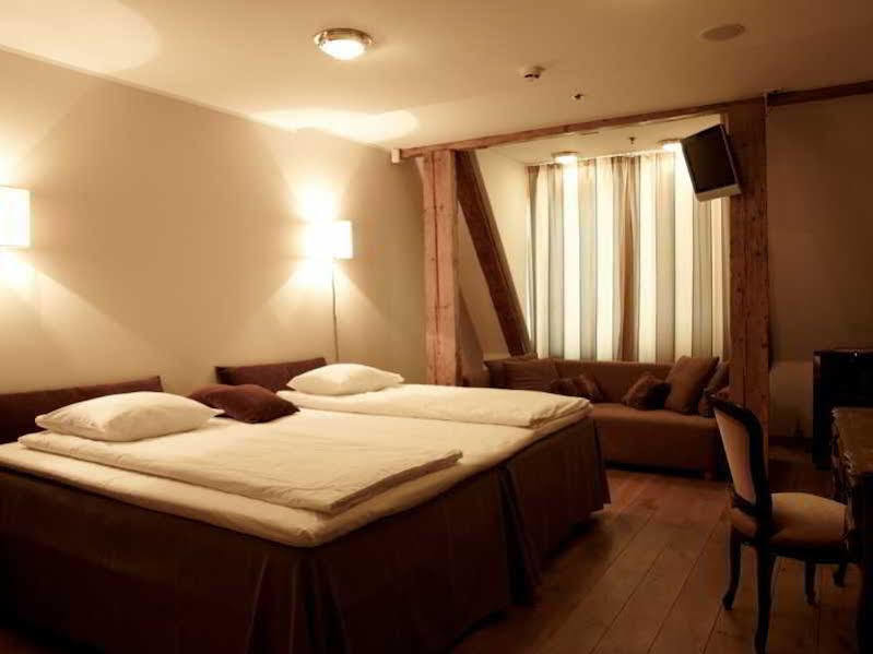 Cru Hotel